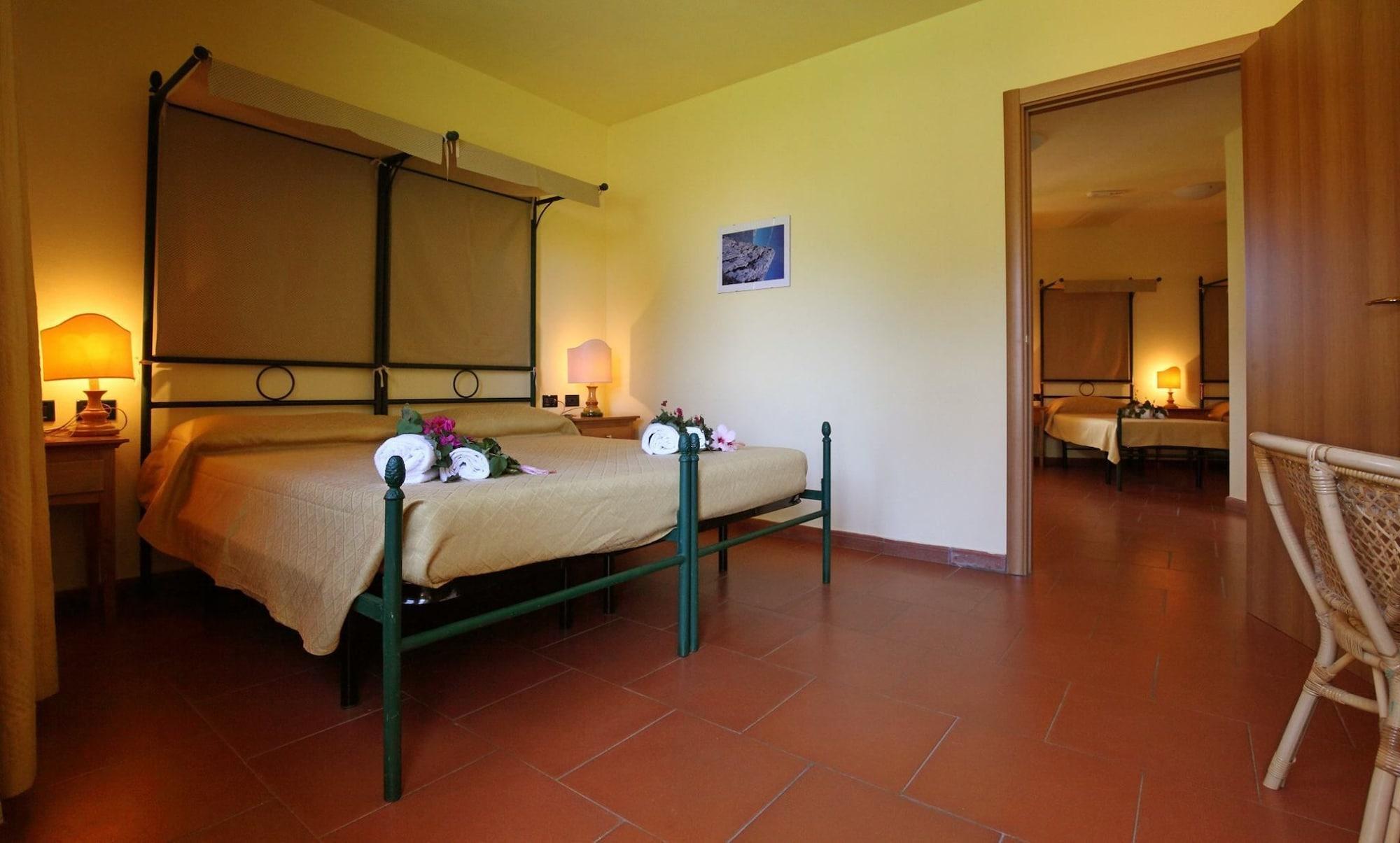 Marina Del Marchese Beach Resort Botricello Eksteriør bilde