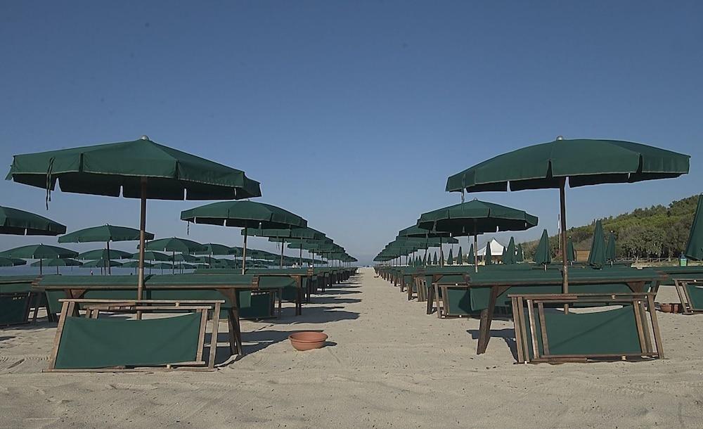 Marina Del Marchese Beach Resort Botricello Eksteriør bilde