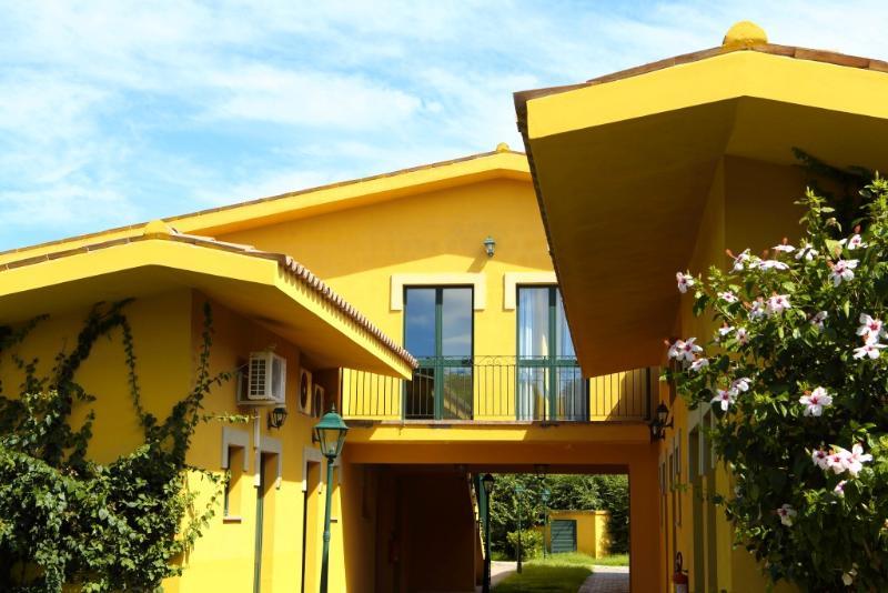 Marina Del Marchese Beach Resort Botricello Eksteriør bilde